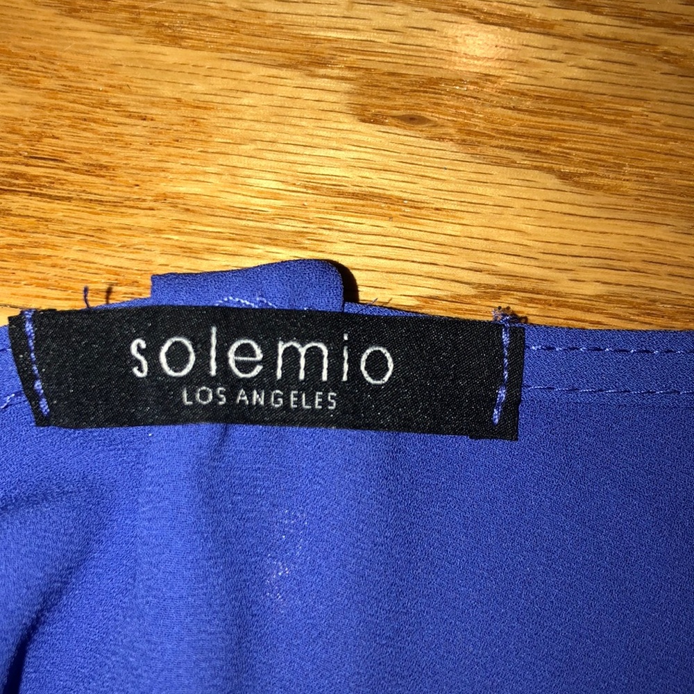 Blue t back top with bow back of neck detail - Picture 5 of 6